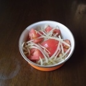 トマトともやしの中華サラダ
